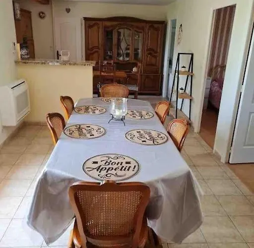 Maison*piscine Chauffee*spa Prázdninový dům